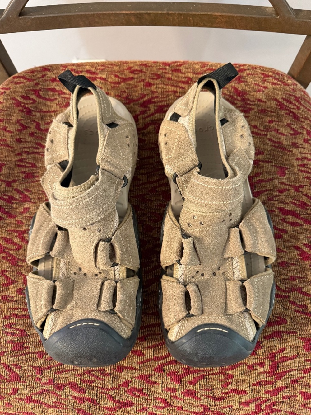 Crocs Swiftwater Leather Fisherman Sandals - size 9